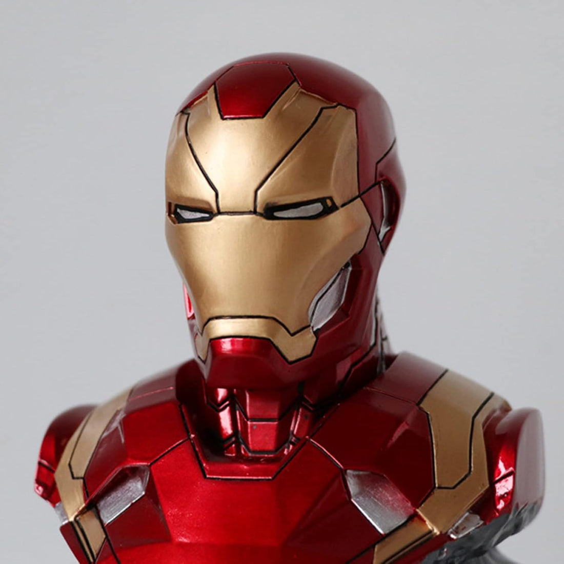 Iron Man Arc Reactor Bust Statue – Premium Superhero Collectible Desk Decor | Marvel-Inspired Resin Figure for Home & Office Display